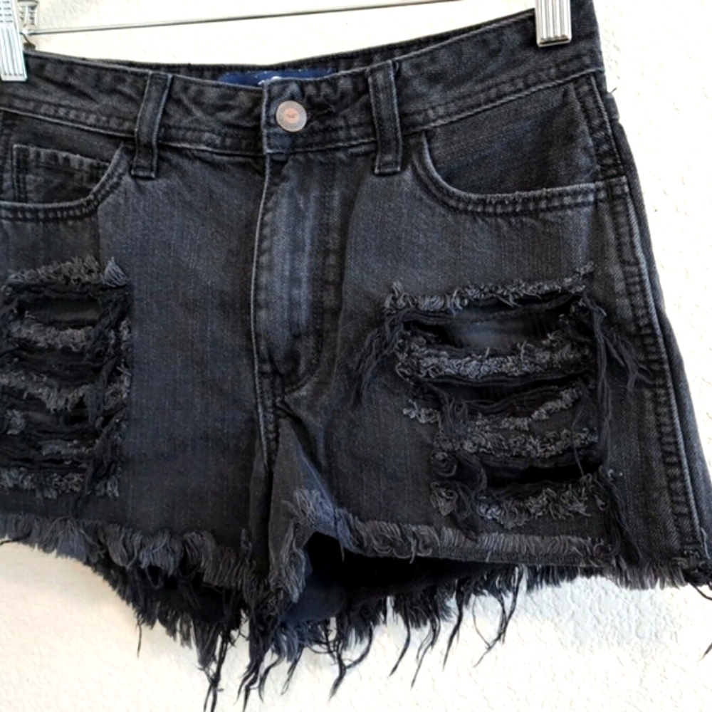 Hollister Boyfriend Destroyed Distressed Frayed Hem Jean Shorts Siz 11